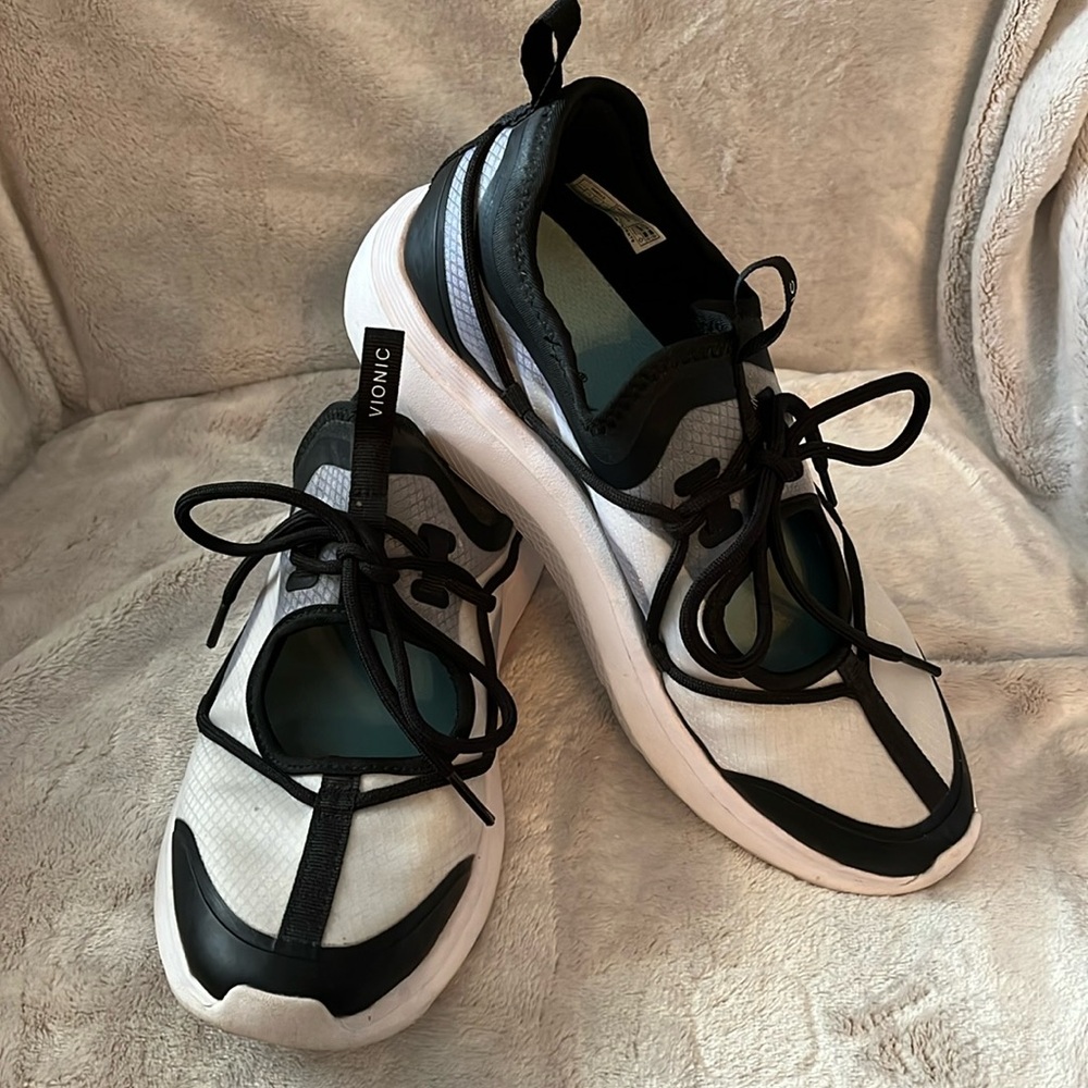 Vionic Giselle Women's Comfort Sneaker sz 9.5